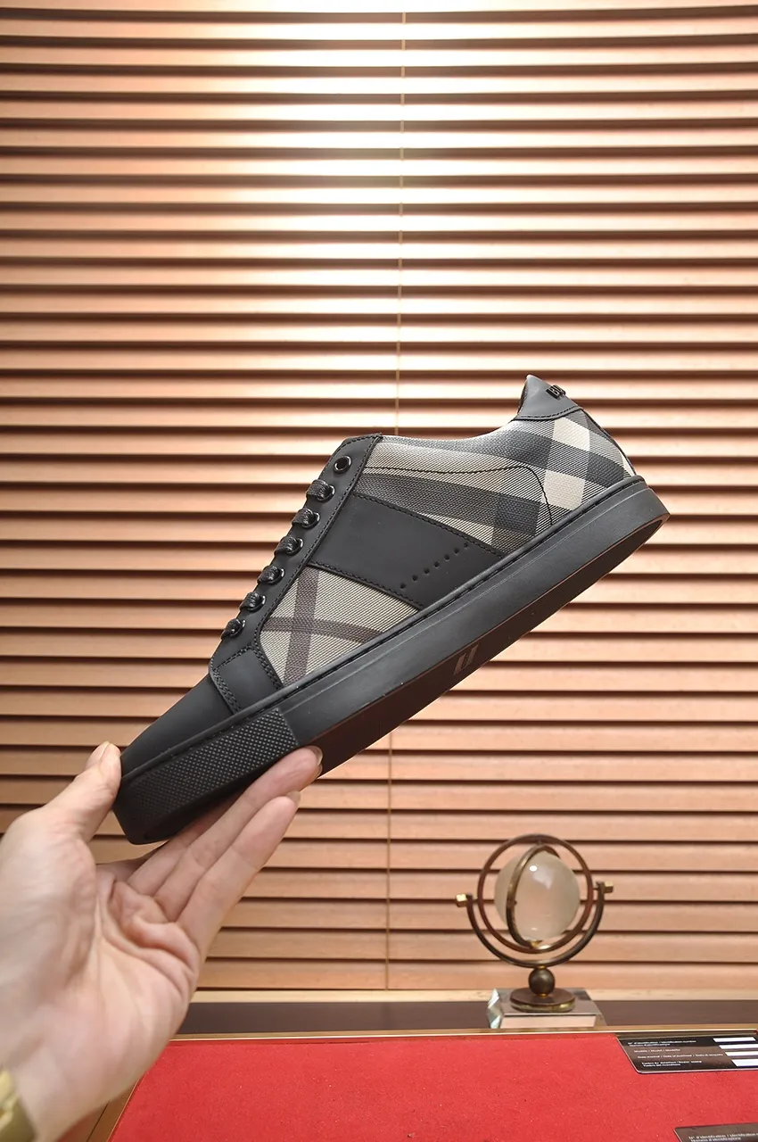 Men's shoes💰480💶[Burberry] (cowhide lining) classic low-top sneakers｜Imported cowhide with classic plaid fabric｜Cow leather lining｜Original outsole｜Fine workmanship and comfortable to wear Size: 38-44 (customized at 45)